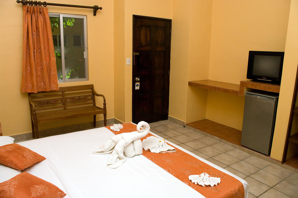 Hotel Lunasol Playa del Carmen Exterior photo